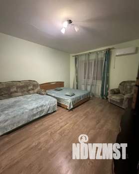 1-к квартира, посуточно, 42м2, 3/9 этаж