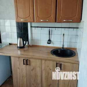 1-к квартира, посуточно, 32м2, 3/3 этаж