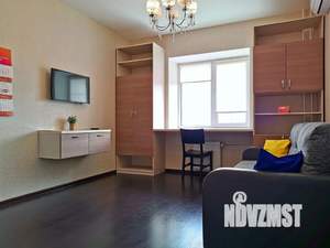 1-к квартира, посуточно, 39м2, 8/10 этаж