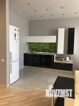 Студия квартира, на длительный срок, 53м2, 26/32 этаж