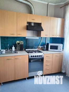 1-к квартира, посуточно, 35м2, 6/9 этаж