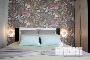 2-к квартира, посуточно, 47м2, 18/22 этаж