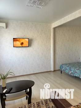 Студия квартира, посуточно, 37м2, 5/5 этаж