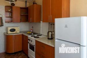 1-к квартира, посуточно, 40м2, 8/16 этаж