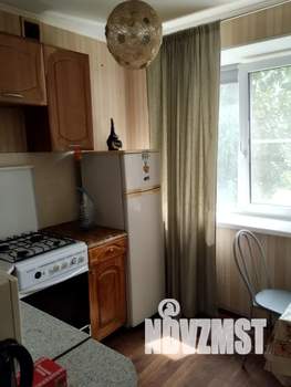 3-к квартира, посуточно, 45м2, 4/5 этаж