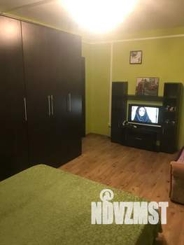 1-к квартира, посуточно, 42м2, 4/10 этаж