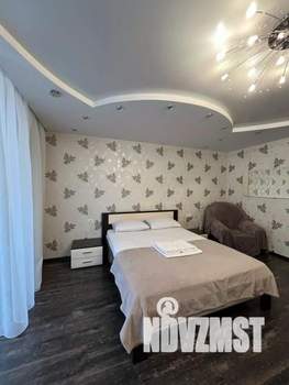 1-к квартира, посуточно, 54м2, 1/1 этаж