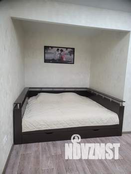 Студия квартира, посуточно, 32м2, 1/5 этаж