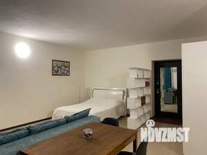 Студия квартира, посуточно, 38м2, 1/10 этаж