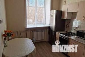 1-к квартира, посуточно, 40м2, 2/5 этаж