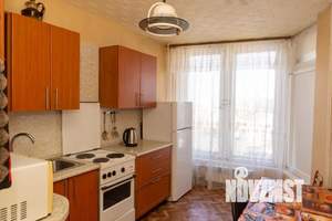 1-к квартира, посуточно, 40м2, 8/16 этаж