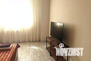 1-к квартира, посуточно, 40м2, 8/16 этаж