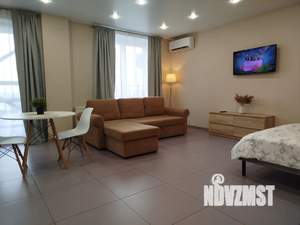 Студия квартира, посуточно, 42м2, 10/12 этаж