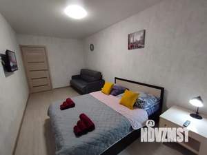 1-к квартира, посуточно, 35м2, 1/4 этаж