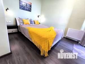 Студия квартира, посуточно, 36м2, 20/23 этаж