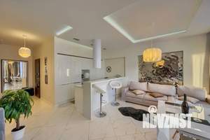 Студия квартира, посуточно, 57м2, 22/25 этаж