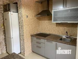 4-к квартира, на длительный срок, 101м2, 1/4 этаж