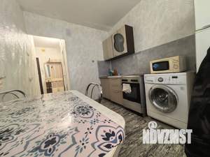 1-к квартира, посуточно, 32м2, 9/16 этаж