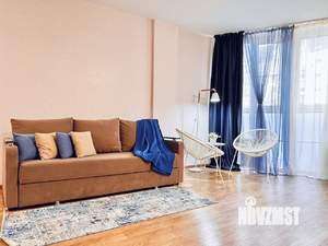 Студия квартира, посуточно, 35м2, 3/10 этаж