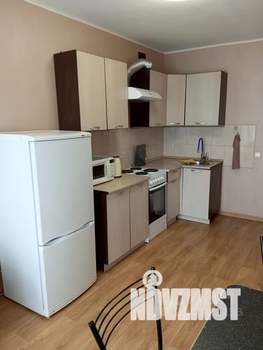 1-к квартира, посуточно, 38м2, 9/10 этаж