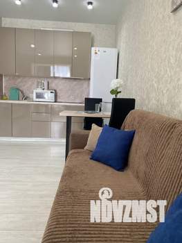 2-к квартира, посуточно, 40м2, 16/23 этаж