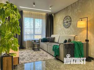 1-к квартира, посуточно, 40м2, 7/10 этаж
