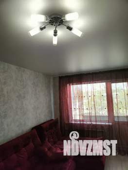 Студия квартира, посуточно, 50м2, 3/5 этаж