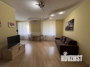 2-к квартира, посуточно, 65м2, 1/1 этаж