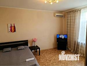 1-к квартира, посуточно, 80м2, 3/5 этаж