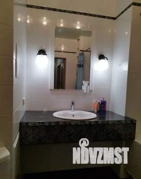 1-к квартира, посуточно, 57м2, 4/18 этаж