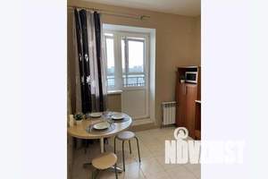 1-к квартира, посуточно, 37м2, 13/16 этаж