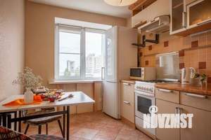 2-к квартира, посуточно, 50м2, 1/1 этаж