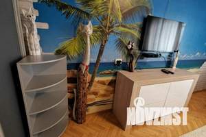 1-к квартира, посуточно, 35м2, 13/16 этаж