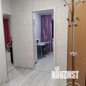 1-к квартира, посуточно, 36м2, 4/8 этаж