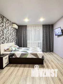 1-к квартира, посуточно, 34м2, 3/9 этаж