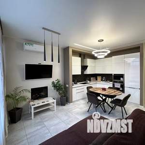 1-к квартира, посуточно, 57м2, 4/25 этаж