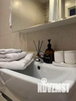 1-к квартира, посуточно, 38м2, 13/18 этаж