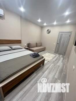 1-к квартира, посуточно, 40м2, 1/9 этаж