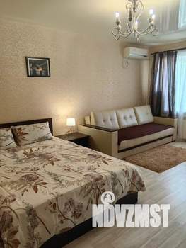 Студия квартира, посуточно, 35м2, 2/5 этаж