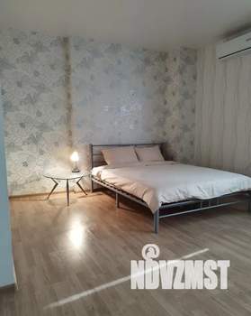 1-к квартира, посуточно, 57м2, 4/18 этаж