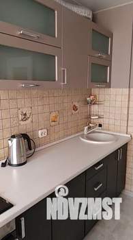 1-к квартира, посуточно, 42м2, 6/9 этаж