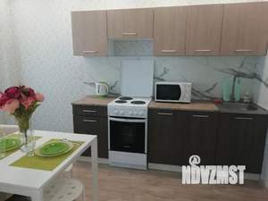 1-к квартира, посуточно, 37м2, 2/19 этаж