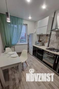 2-к квартира, посуточно, 53м2, 1/1 этаж