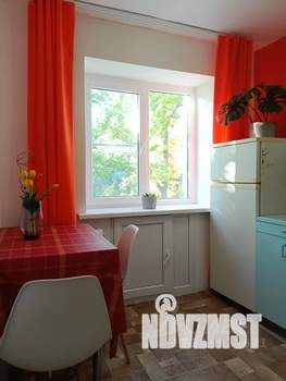 1-к квартира, посуточно, 32м2, 3/5 этаж