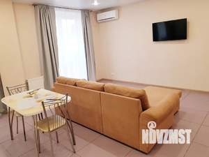 Студия квартира, посуточно, 42м2, 10/12 этаж
