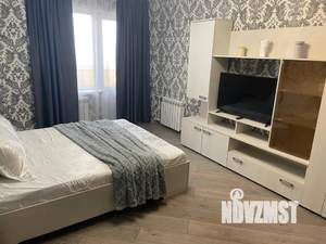 1-к квартира, посуточно, 35м2, 9/16 этаж