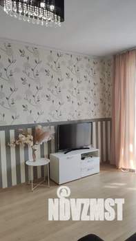 1-к квартира, посуточно, 38м2, 3/6 этаж