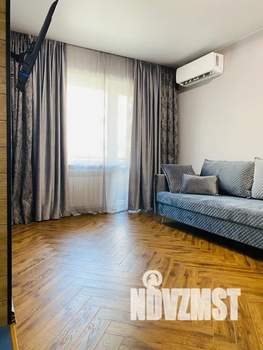 1-к квартира, посуточно, 32м2, 3/6 этаж