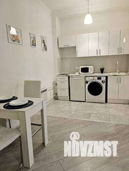 1-к квартира, посуточно, 47м2, 4/10 этаж