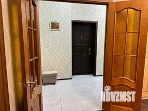 3-к квартира, посуточно, 67м2, 13/27 этаж